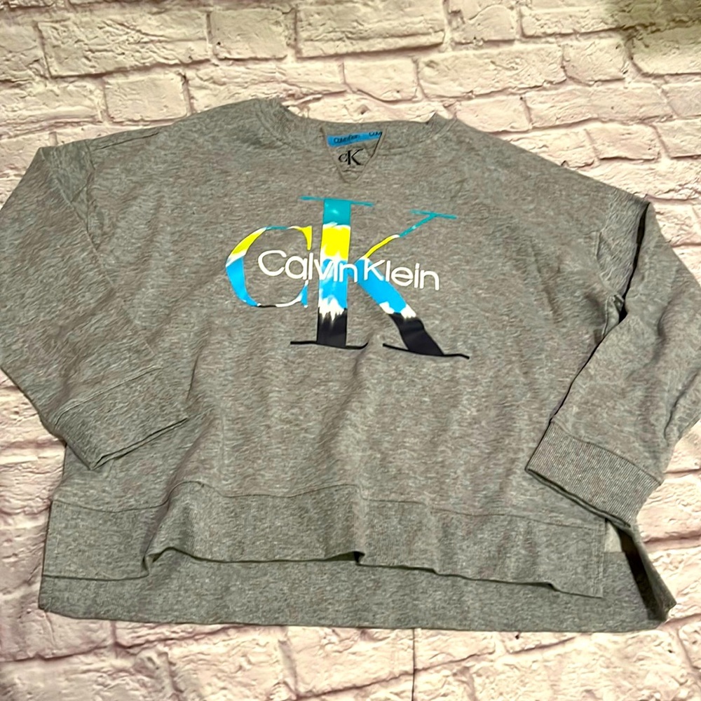 Calvin Klein women’s sweatshirt NEW